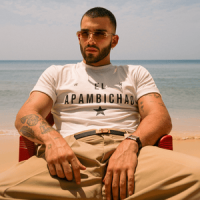 “Te Hacen Falta Dos”: Manuel Turizo conquista corazones con una oda al amor inolvidable