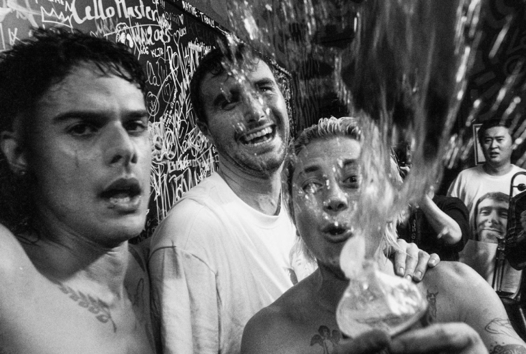 Fred again.. presenta Beto’s Horns (fred remix) con CA7RIEL & Paco Amoroso.