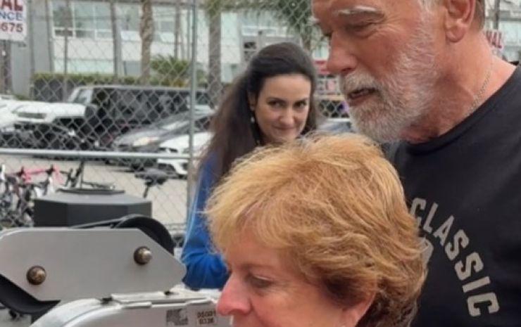 Arnold Schwarzenegger rompe barreras: fitness gratuito para quienes buscan un nuevo comienzo